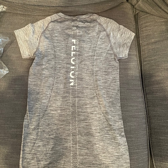 Lululemon Peloton Swiftly Tech Tee - Picture 2 of 2